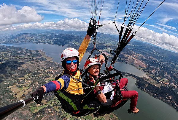 Vuelo de 15 Minutos en Parapente para 1 o 2 Personas