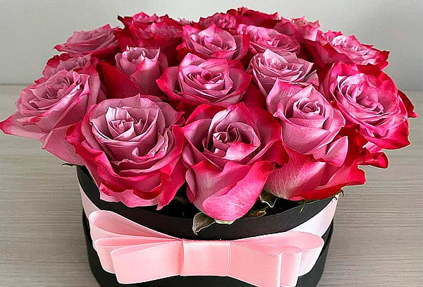 Caja Decorativa Cilindro de 20 a 24 Rosas + Moño y Tarjeta 