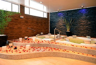 Spa Romántico para 2 + Jacuzzi + Turco en Laverdieri