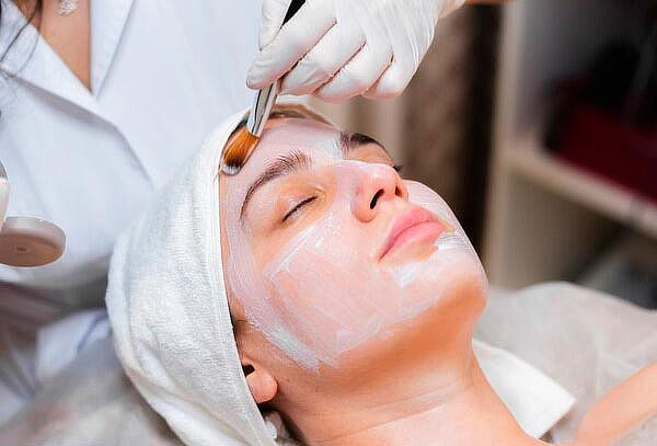 Limpieza Facial con Microdermoabrasión + Elastina - Galerias