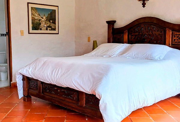 Noche Romántica en Villa de Leyva con Desayuno y Decoración 