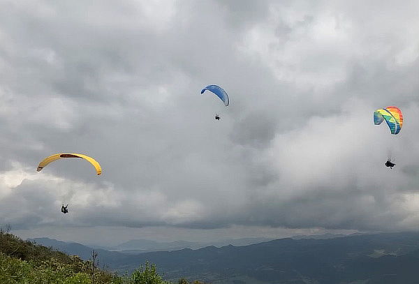 Vuelo en Parapente en la Calera para 1 o 2 Personas