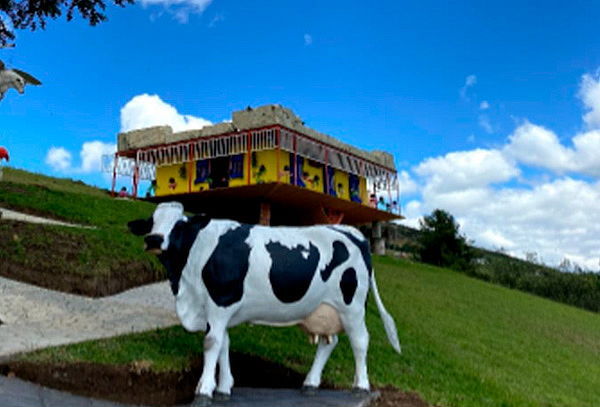 Aventura Invertida: Granja al Revés y Termales de Guasca 