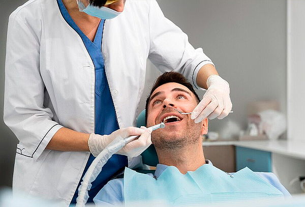 Limpieza Dental Profesional Completa en Cofradía