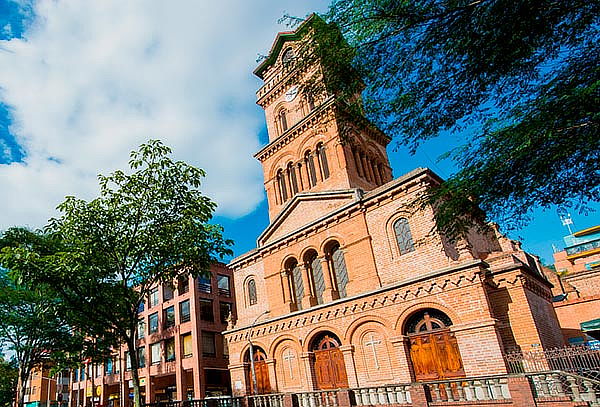 Medellín City Tour Panorámico + Recorridos Guiados  