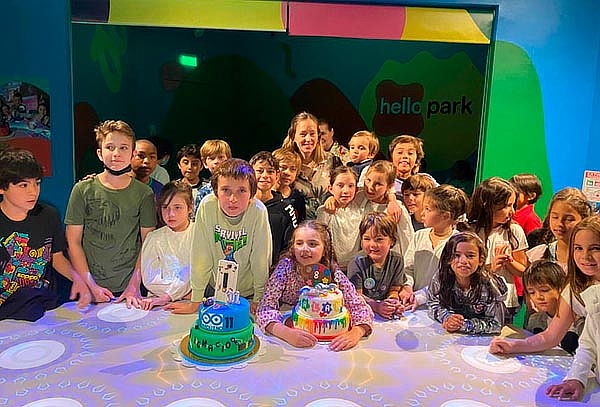 Hello Park: Celebración Cumpleaños una Aventura Mágica