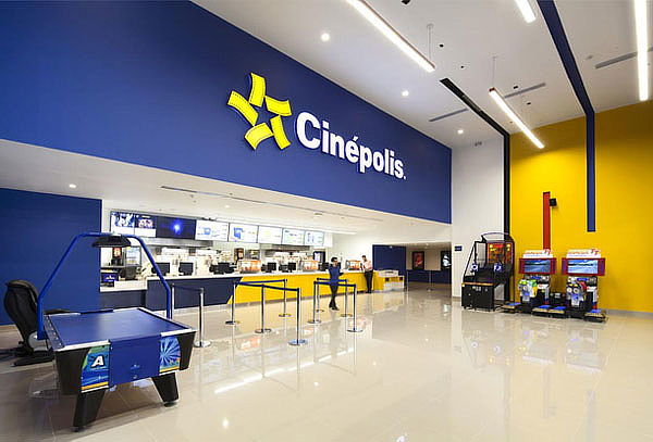 CINÉPOLIS: Combo Crispeta Mantequilla + Gaseosa 384 ml