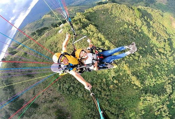 San Félix: Vuelo en Parapente para 1 Persona por 15 Minutos