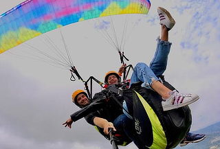 San Félix: Vuelo en Parapente para 1 Persona por 15 Minutos