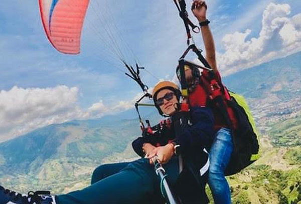 San Félix: Vuelo en Parapente para 1 Persona por 15 Minutos