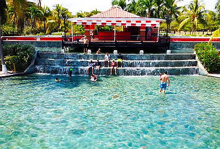 Pasadia Playa Hawai con Transporte y Almuerzo