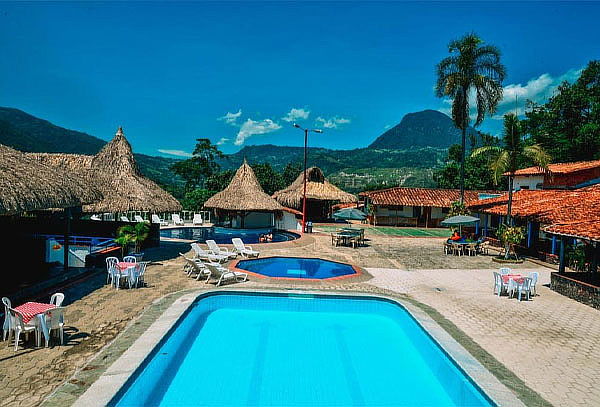 Amagá Hacienda La Bonita Hotel: Hospedaje para 2 + Desayuno