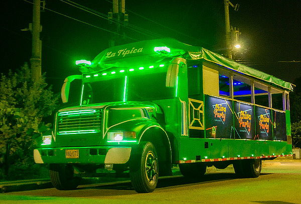 Recorrido en Chiva Rumbera Tradicional en Cartagena 