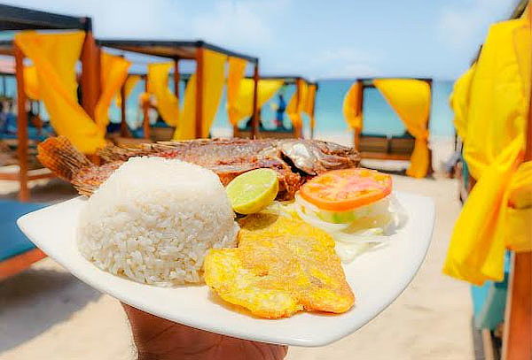 Pasadía Playa Tranquila en Barú + Traslados + Almuerzo
