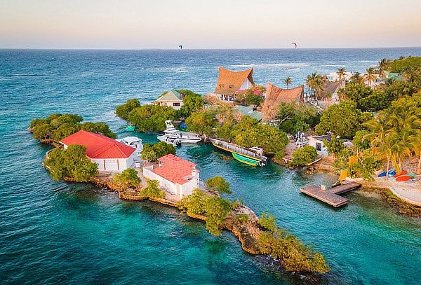 Tour a Playa Blanca + Recorrido Panorámico Islas del Rosario