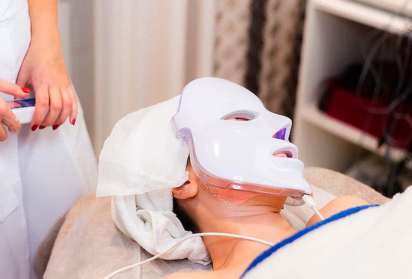 Limpieza Facial Alta Frecuencia + Sauna Facial + Mascarillas