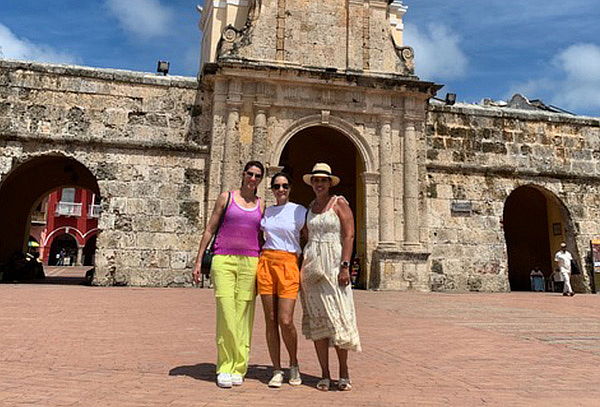 Alojamiento 4 Días y 3 Noches en Cartagena + City Tour