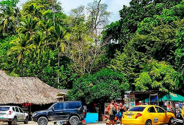 Tour Tayrona, 7 Olas, Neguanje y Playa Cristal