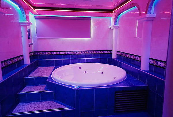 4 Horas en Motel Luna Azul, Opción Jacuzzi o Sauna