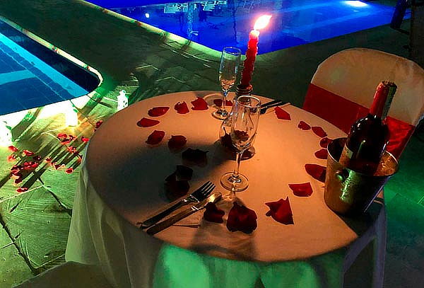 Tolú Coveñas: Noche Romántica + Cena + Vino + Desayuno 