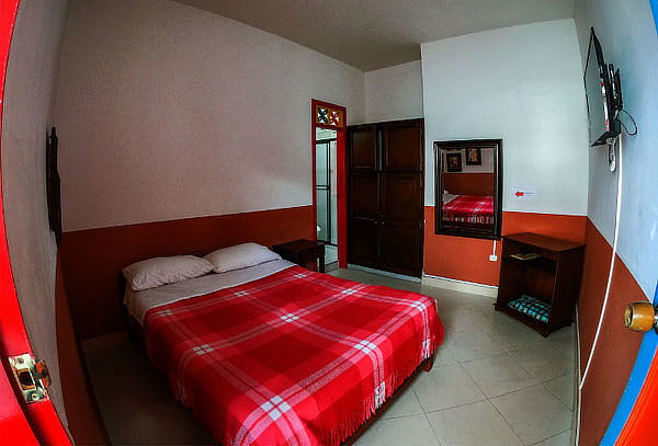Hotel para 2 Personas en Jardín Antioquia - Parque Principal