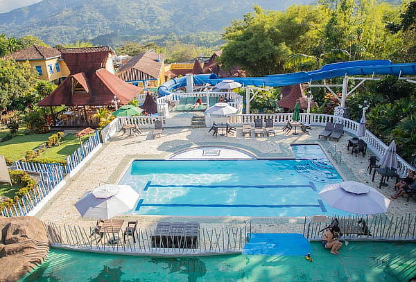 Cocorná Hotel Aguatur: Día de Sol + Almuerzo 