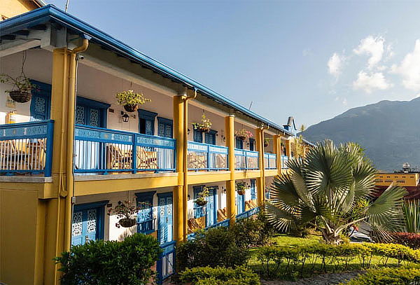 Cocorná Hotel Aguatur: Día de Sol + Almuerzo 