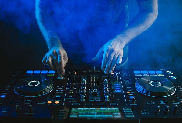 Alquiler de Sonido e Iluminación para Todo Tipo de Eventos