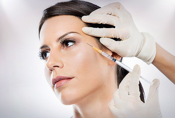 2x1 en 25, 35 ó 50 Uds de Toxina Botulínica para Rejuvenecer