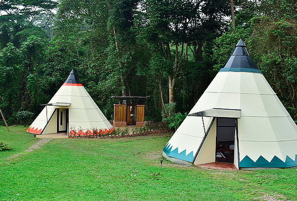Noche para 4 Personas Alojamiento Tipi + Desayuno - La Mesa 