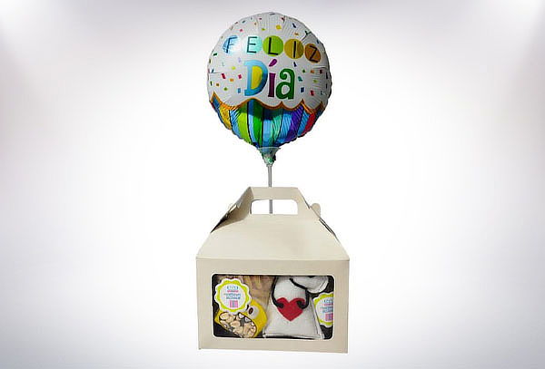 Caja Sorpresa con Peluche Flork + Sandwich + Salsas + Bebida
