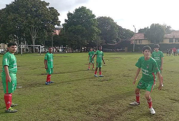 Mensualidad en Escuela de Fútbol - Niños 3 a 20 Años