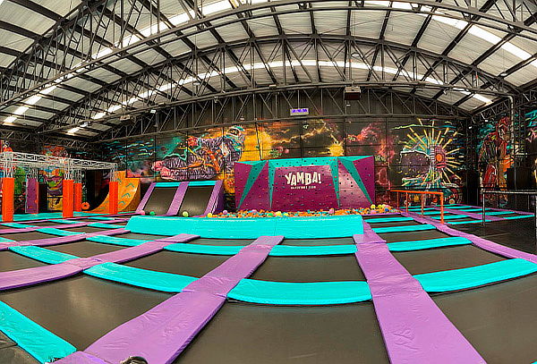 Yamba Park: Parque de Trampolines 1 ó 2 Horas de Salto 