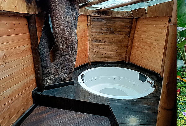 San Jerónimo en Pareja: Glamping + Jacuzzi + Desayuno + Cena