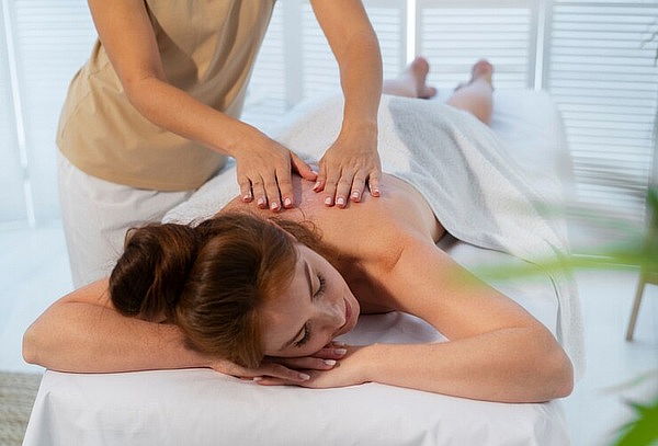Masaje Cuerpo Completo con Aceite + Bambuterapia