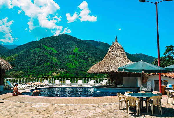 Hotel Hacienda La Bonita: Día Sol + Almuerzo 