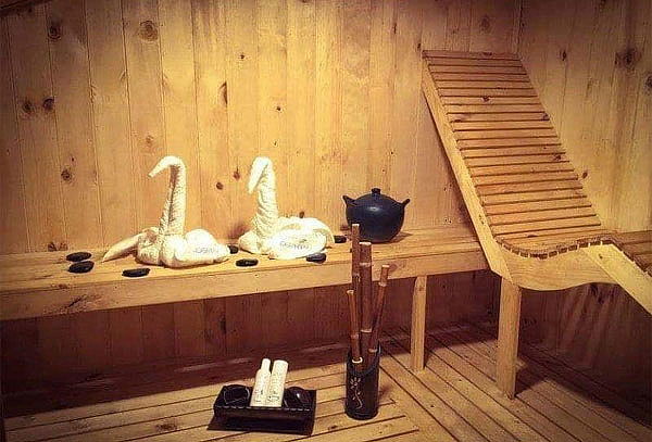 Spa Energizante para MAMA con Sauna Herbal, Masaje Relajante