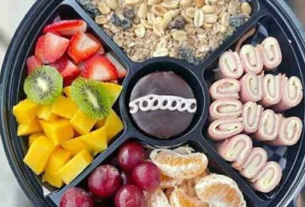 Desayuno Sorpresa Gourmet + Sándwich + Bebida + Fruta