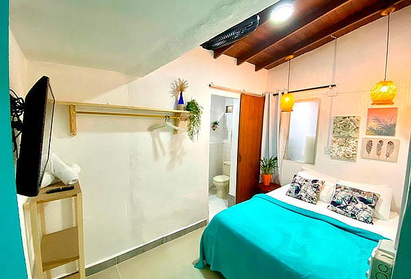 Medellín -  2 Dias - 1 Noche de Alojamiento para 2 Personas