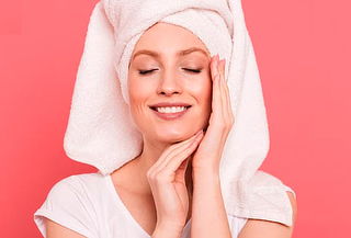Limpieza Facial Profunda + Exfoliación + Fototerapia