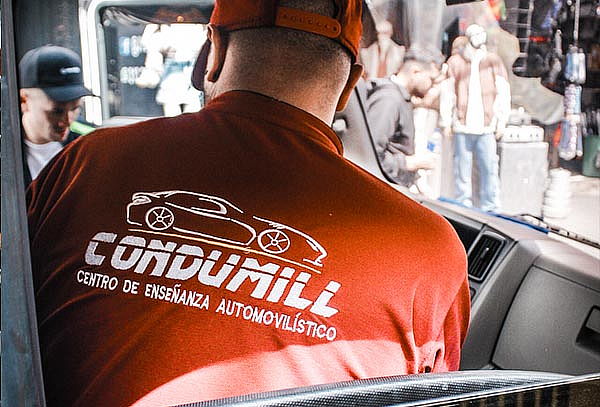 Curso de Conducción de Moto, Automóvil o Público + Examen 