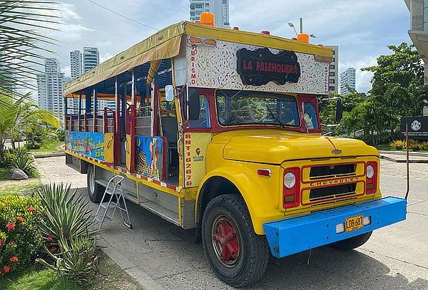 Cartagena Tour en Chiva Rumbera 