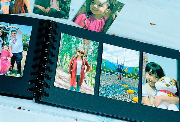 Álbum Personalizado + 100 Fotos Impresas + Marcador  