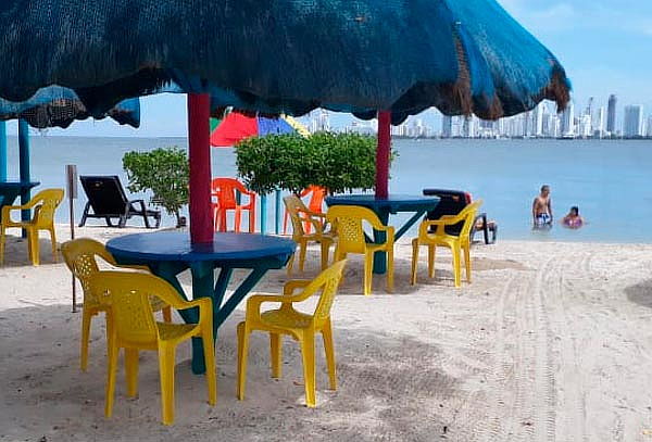 Pasadía en Isla de Tierra Bomba, Punta Arena