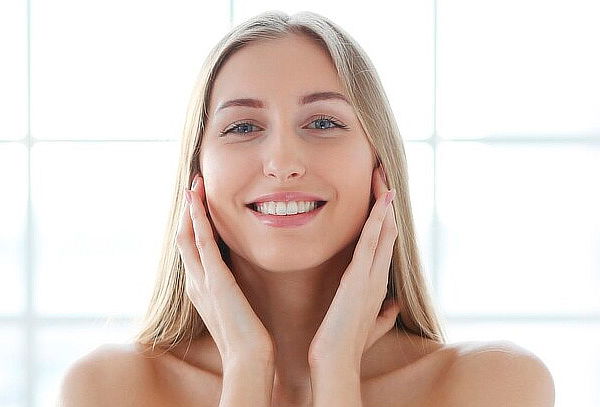 Aplicación Plasma Rico en Plaquetas + Exfoliación Facial 
