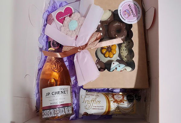 Caja de Regalo para Hombre con Mini Donas + Bebida 