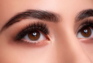 Curso Presencial de Diseño y Laminado de Cejas 
