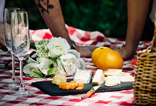 Picnic romántico con Vino + Decoración y más...