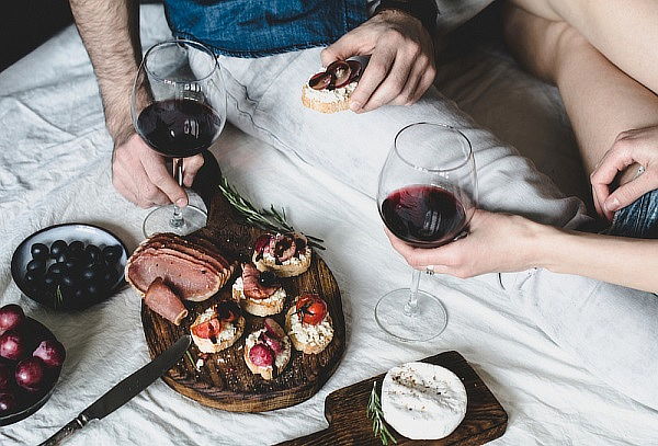 Picnic romántico con Vino + Decoración y más...