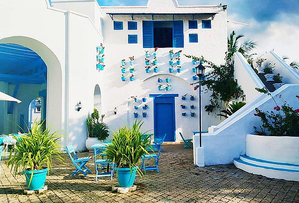 2 Días /1 Noche en Hacienda Nápoles + Santorini Colombiano